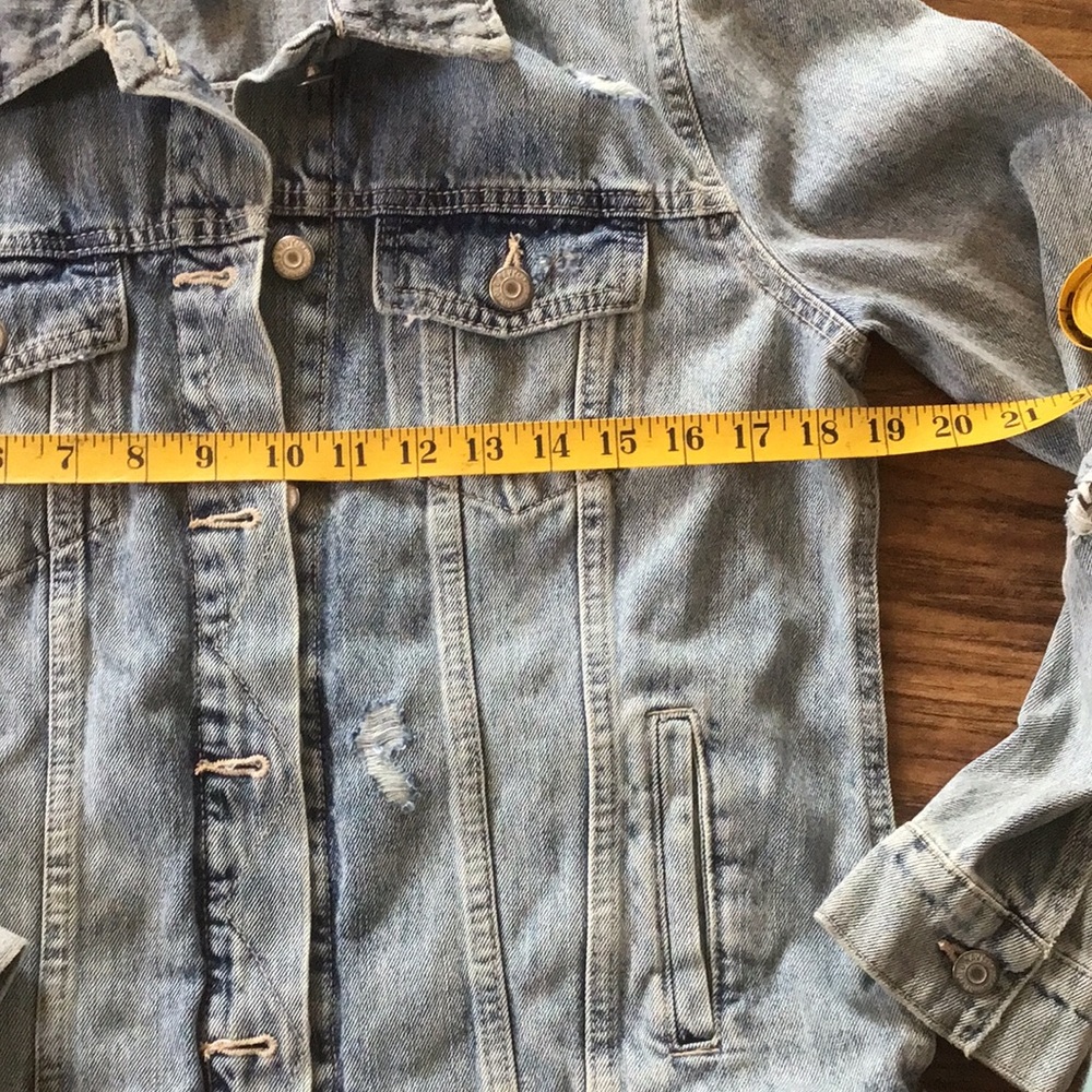 Light Blue Denim Jacket medium - Picture 4 of 5
